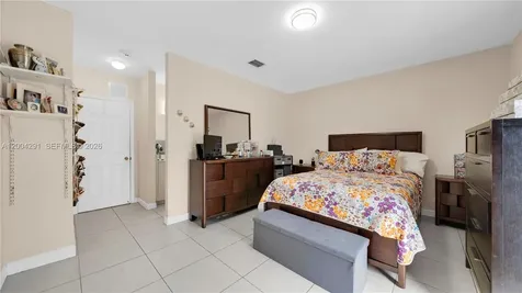 120 E 5th Street Hialeah FL 33010