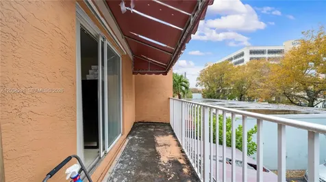 120 E 5th Street Hialeah FL 33010