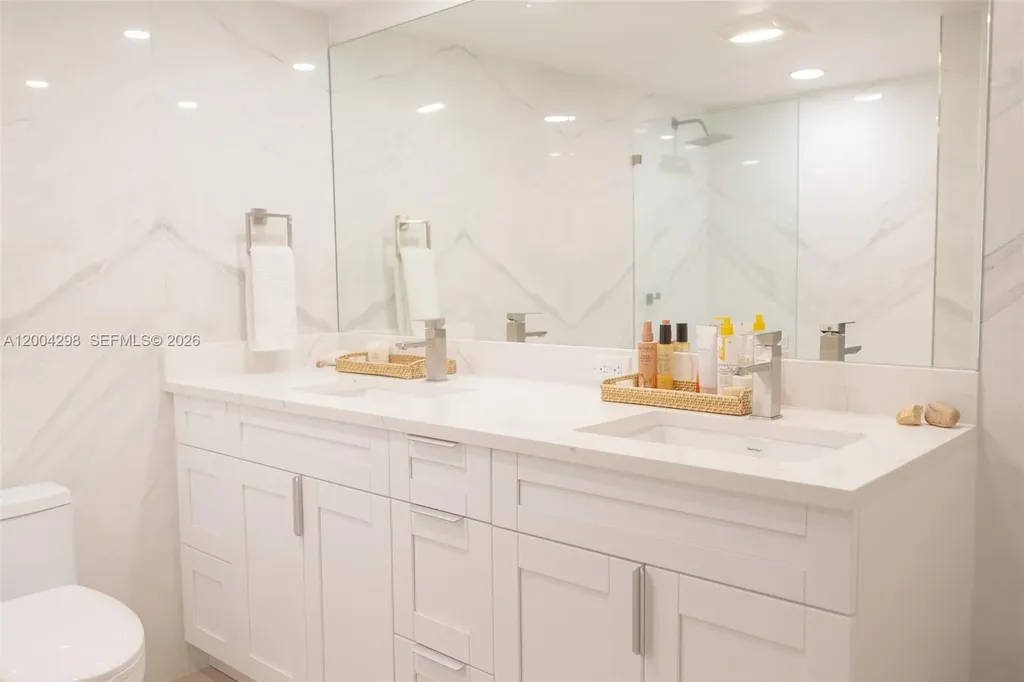 3250 N Palm Aire Drive Pompano Beach FL 33069