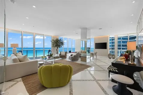 50 S Pointe Drive Miami Beach FL 33139