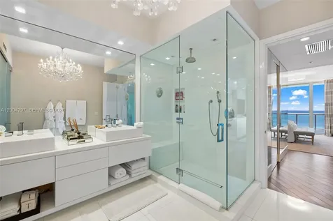 50 S Pointe Drive Miami Beach FL 33139