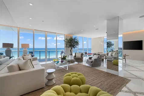 50 S Pointe Drive Miami Beach FL 33139