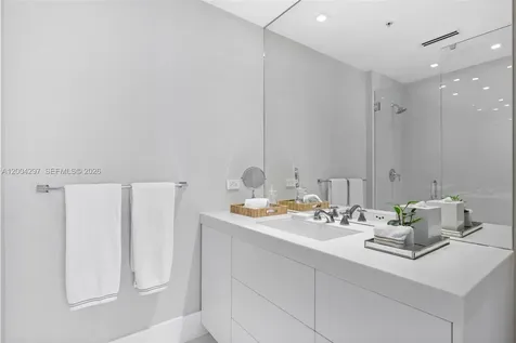 50 S Pointe Drive Miami Beach FL 33139