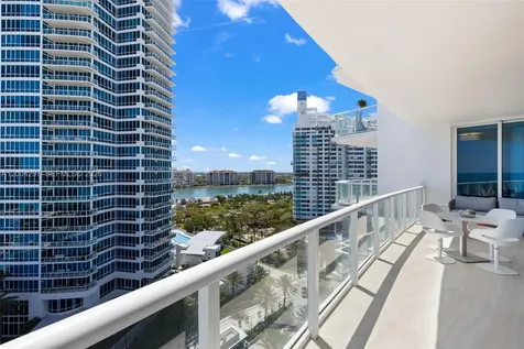 50 S Pointe Drive Miami Beach FL 33139