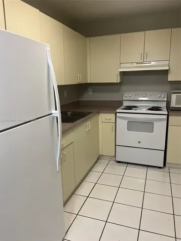 5625 W 20th Avenue Hialeah FL 33012