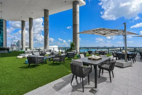 398 NE 5th Street Miami FL 33132