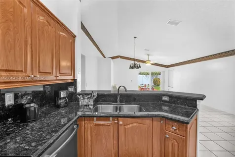 1600 Salerno Circle Weston FL 33327