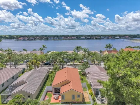 1600 Salerno Circle Weston FL 33327
