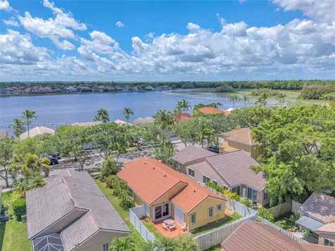 1600 Salerno Circle Weston FL 33327