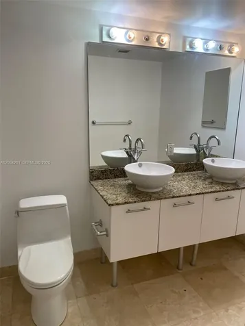 41 SE 5th Street Miami FL 33131