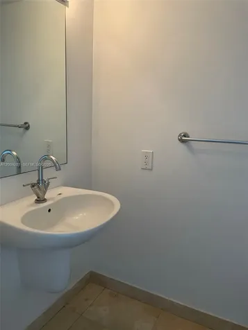 41 SE 5th Street Miami FL 33131