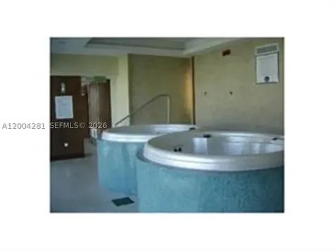 41 SE 5th Street Miami FL 33131