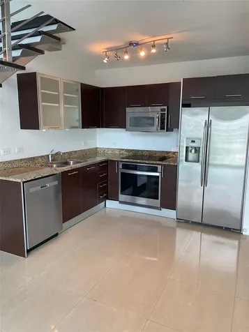 41 SE 5th Street Miami FL 33131