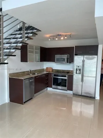 41 SE 5th Street Miami FL 33131