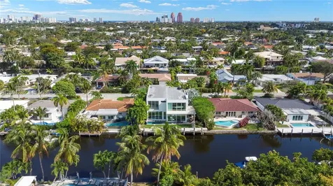 2217 NE 17th Terrace Wilton Manors FL 33305