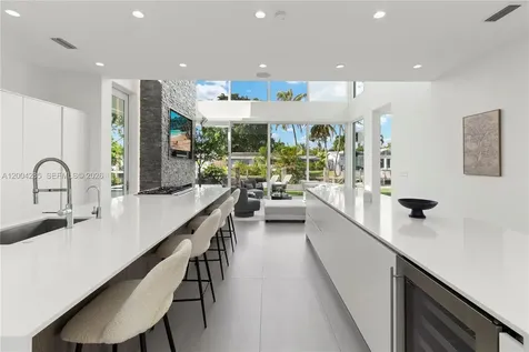 2217 NE 17th Terrace Wilton Manors FL 33305