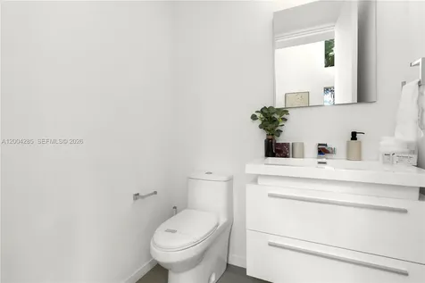 2217 NE 17th Terrace Wilton Manors FL 33305