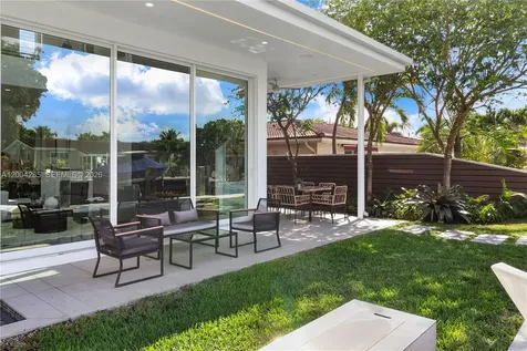 2217 NE 17th Terrace Wilton Manors FL 33305