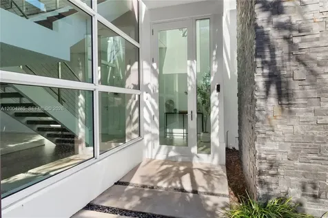 2217 NE 17th Terrace Wilton Manors FL 33305