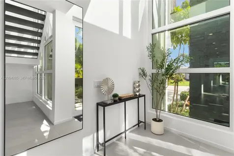 2217 NE 17th Terrace Wilton Manors FL 33305