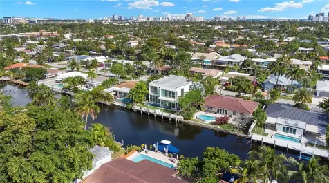 2217 NE 17th Terrace Wilton Manors FL 33305