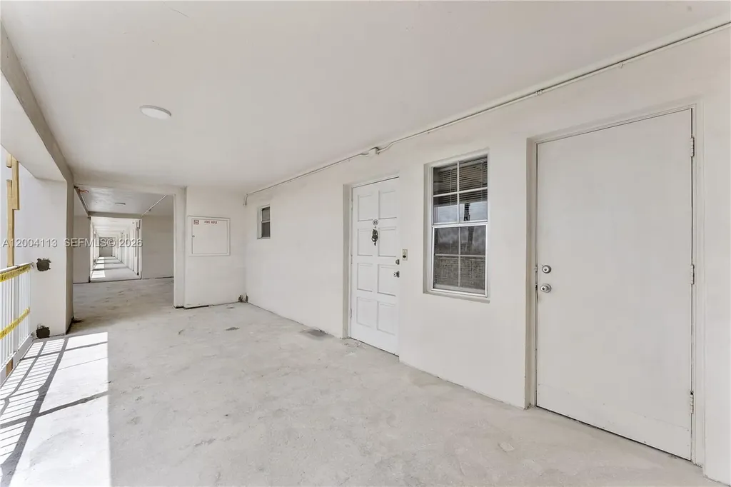 2661 S Course Drive Pompano Beach FL 33069