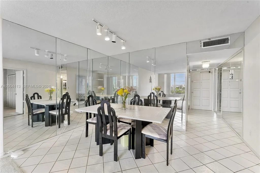 2661 S Course Drive Pompano Beach FL 33069