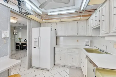 2661 S Course Drive Pompano Beach FL 33069