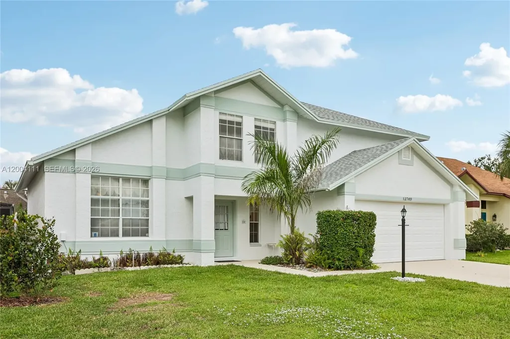 12769 Meadowbreeze Drive Wellington FL 33414
