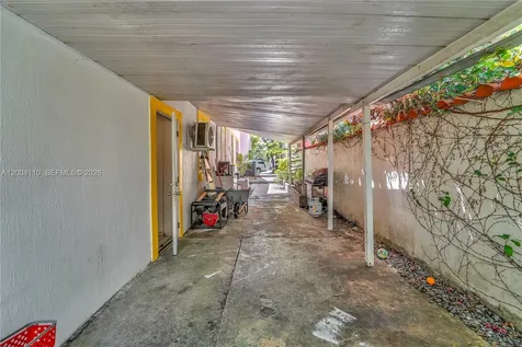 219 SW 6th Avenue Miami FL 33130