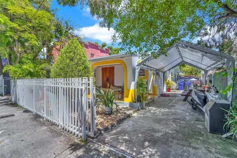 219 SW 6th Avenue Miami FL 33130