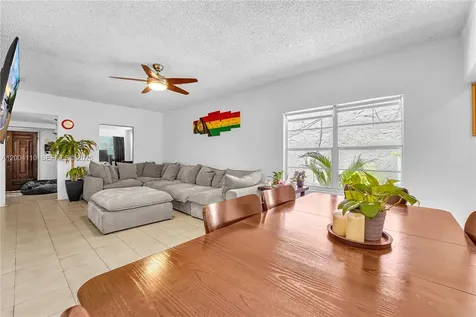 219 SW 6th Avenue Miami FL 33130