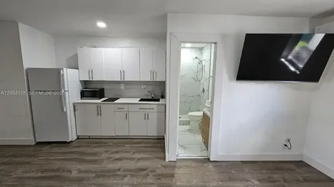117 NW 11th Avenue Dania Beach FL 33004