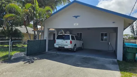 117 NW 11th Avenue Dania Beach FL 33004