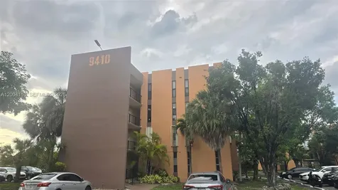 9410 W Flagler Street Miami FL 33174