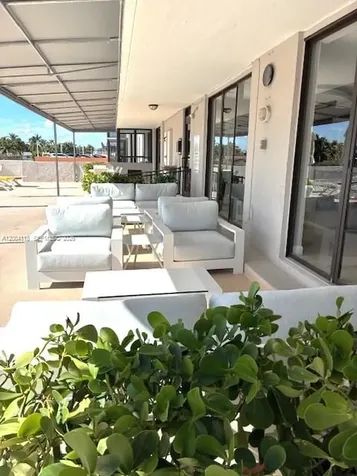 2500 NE 135th Street North Miami FL 33181