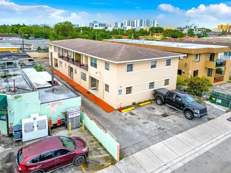 410 NW 47th Avenue Miami FL 33126