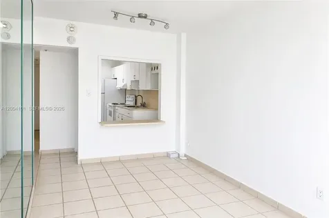100 Lincoln Road Miami Beach FL 33139