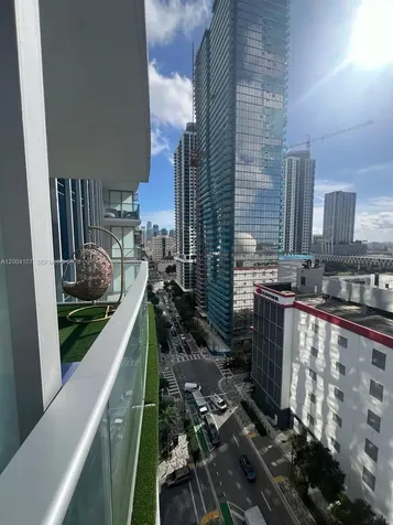 851 NE 1st Avenue Miami FL 33132