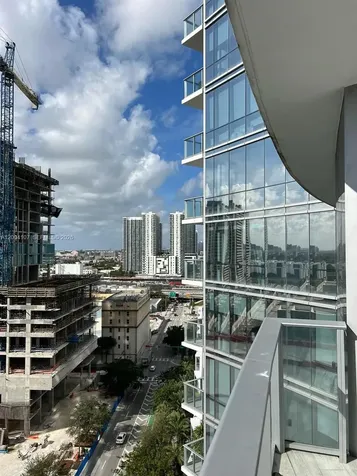 851 NE 1st Avenue Miami FL 33132