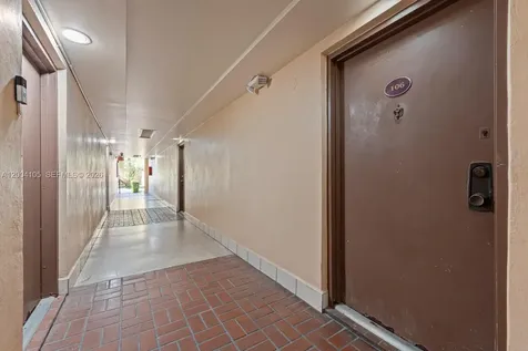 9440 W Flagler Street Miami FL 33174