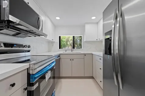 9440 W Flagler Street Miami FL 33174