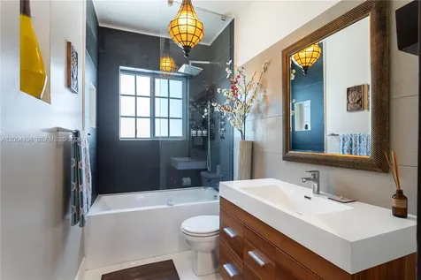 840 Lenox Avenue Miami Beach FL 33139