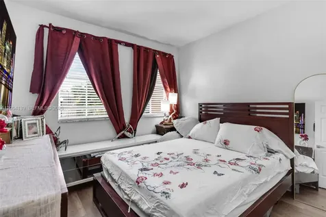 2583 SE 13th Court Homestead FL 33035