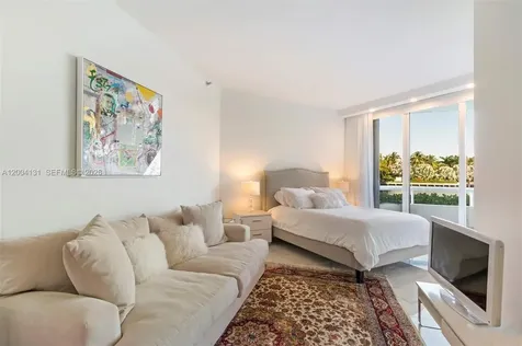 20191 E Country Club Drive Aventura FL 33180