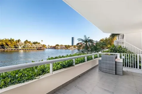 20191 E Country Club Drive Aventura FL 33180
