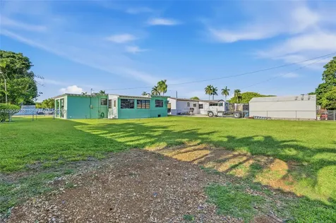 380 NE 15th Street Homestead FL 33030