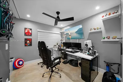 4824 SW 19th Street West Park FL 33023