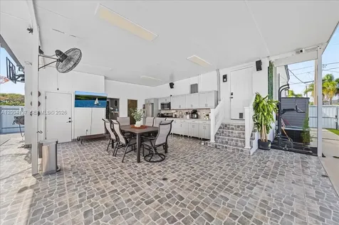 4824 SW 19th Street West Park FL 33023