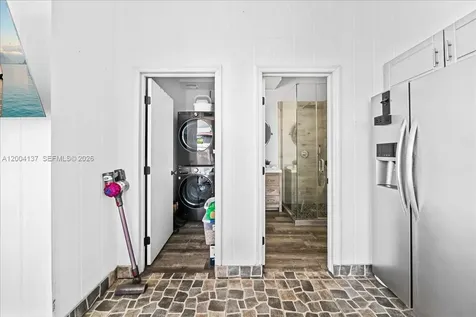 4824 SW 19th Street West Park FL 33023